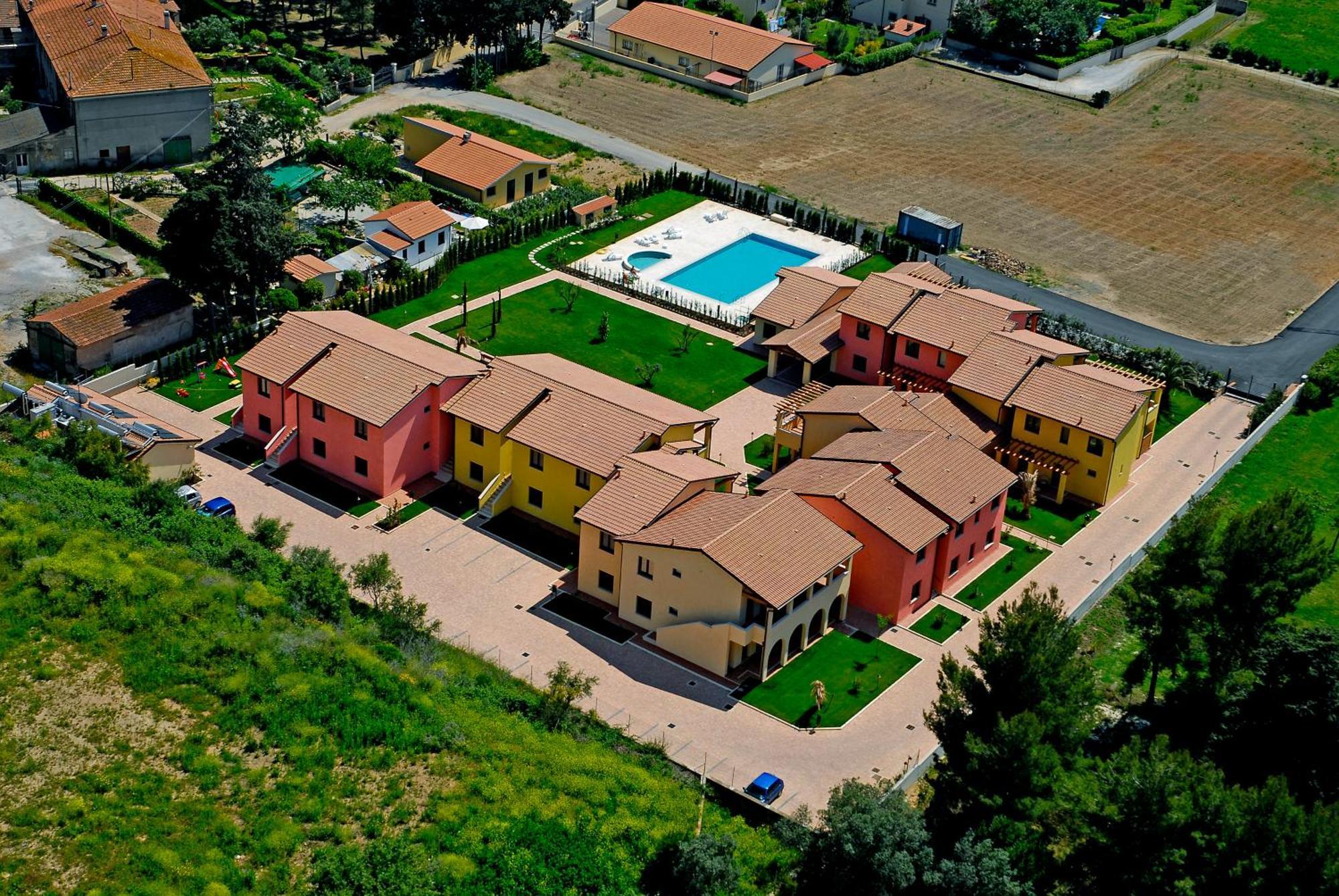 Le Corti Del Sole Residence Venturina Terme Exterior foto