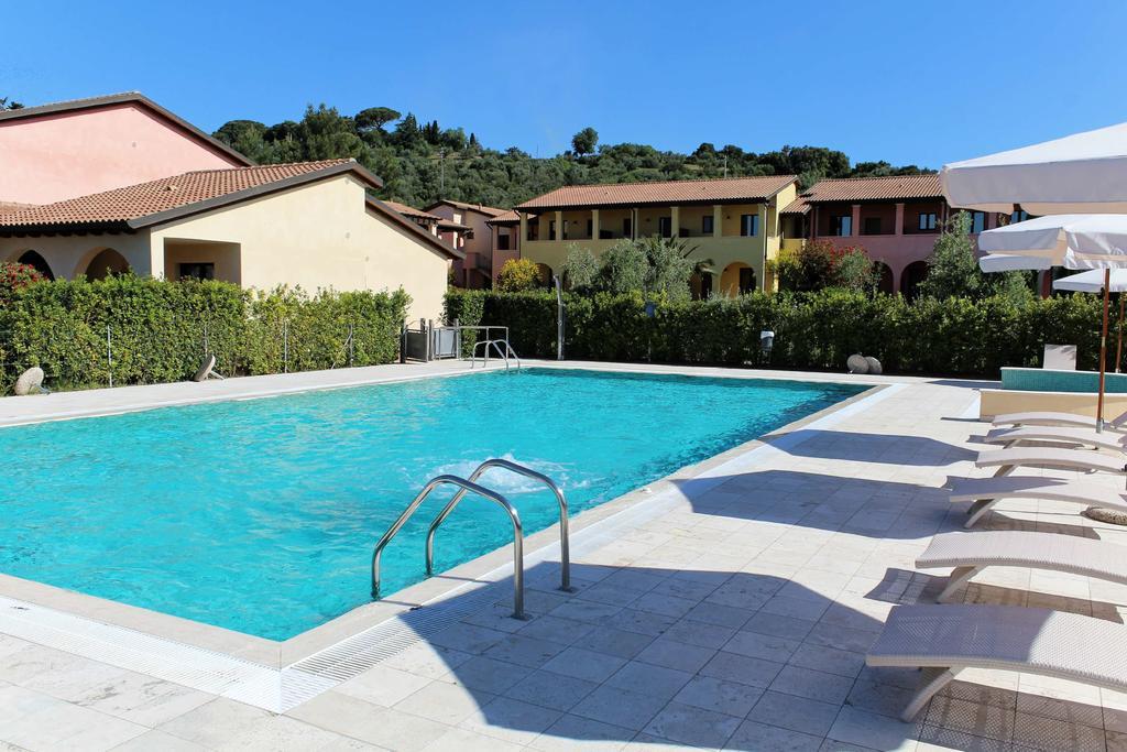 Le Corti Del Sole Residence Venturina Terme Exterior foto